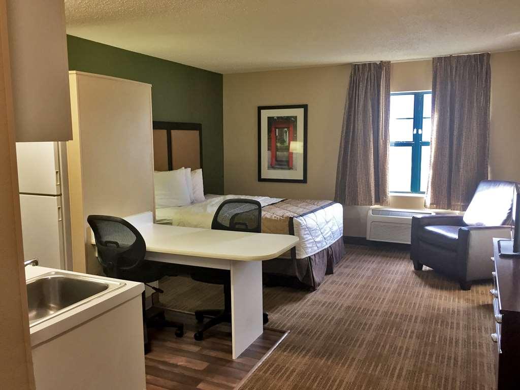 Extended Stay America Select Suites - Chicago - Даунерс-Гров Номер фото