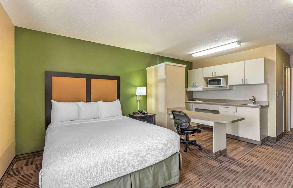 Extended Stay America Select Suites - Chicago - Даунерс-Гров Номер фото