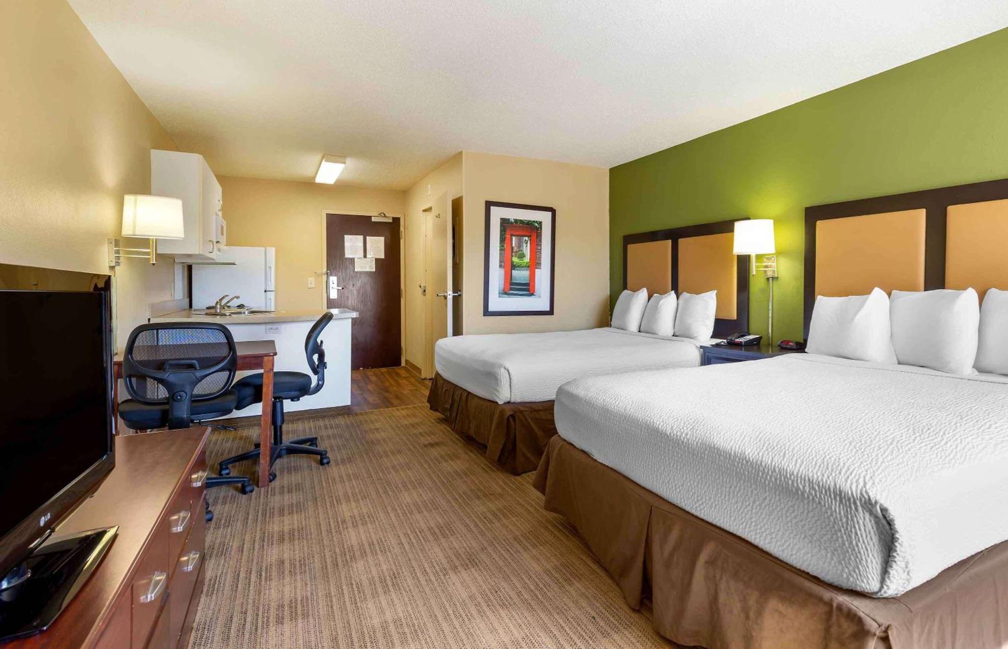 Extended Stay America Select Suites - Chicago - Даунерс-Гров Экстерьер фото