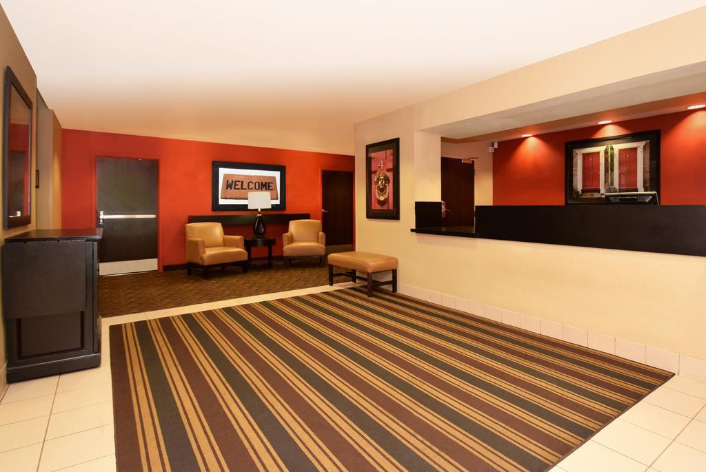 Extended Stay America Select Suites - Chicago - Даунерс-Гров Экстерьер фото