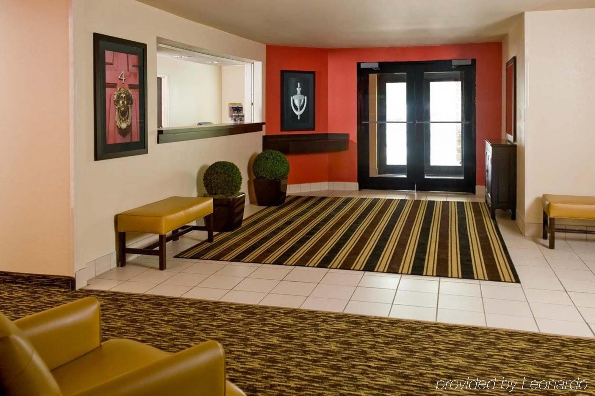 Extended Stay America Select Suites - Chicago - Даунерс-Гров Экстерьер фото